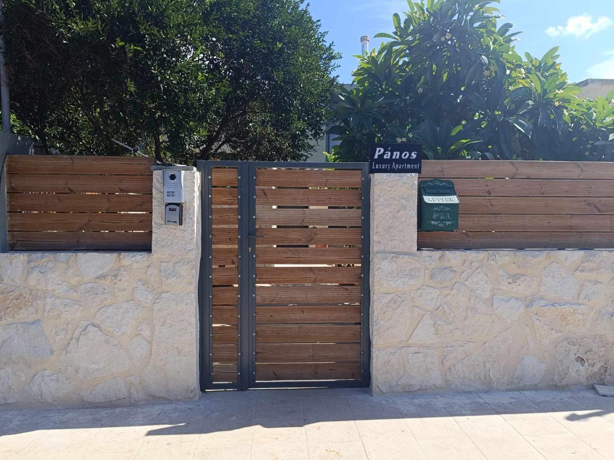 Panos Luxury Apartment Candia Esterno foto