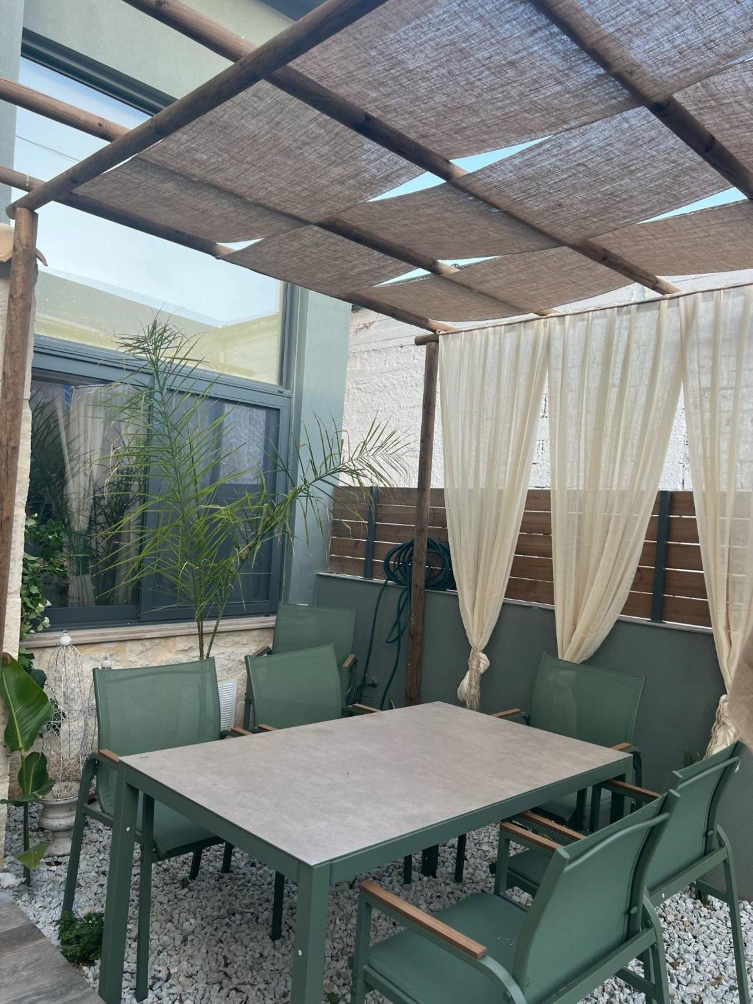 Panos Luxury Apartment Candia Esterno foto